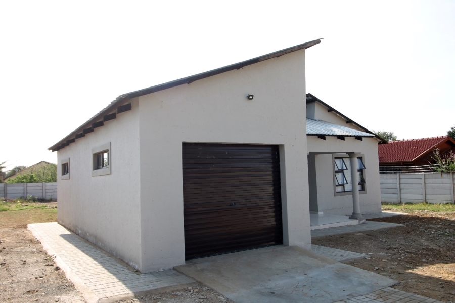 3 Bedroom Property for Sale in Riebeeckstad Free State